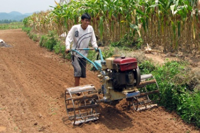 Nhà nông chế công nghệ 5 trong 1